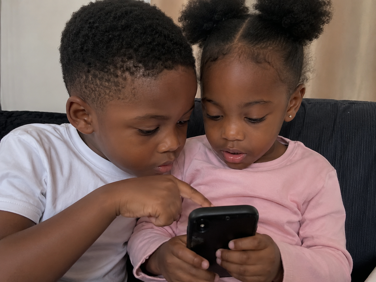 U.S. Issues Strongest Warning Yet on Screen Time for Children and Teens